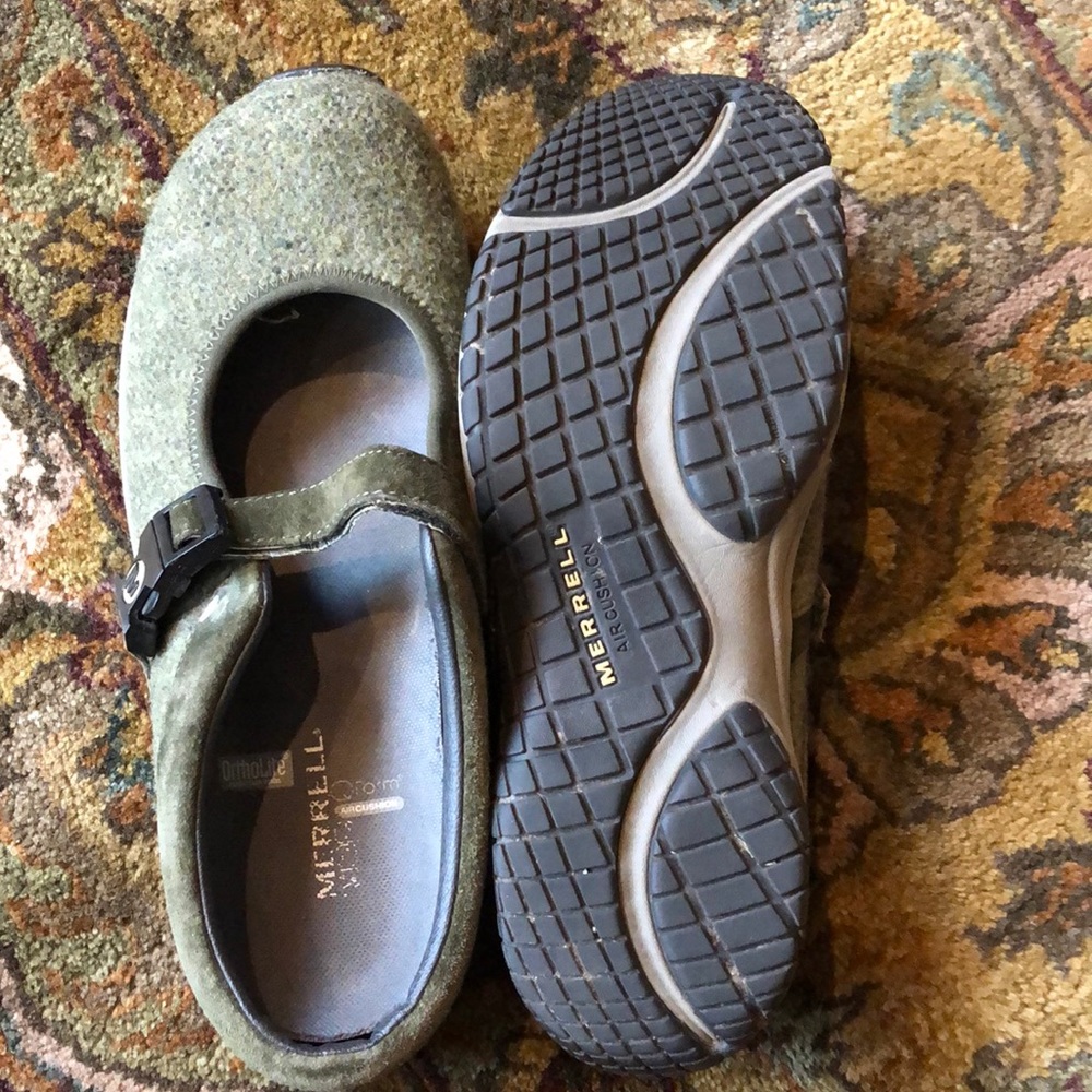 outdoor shoes